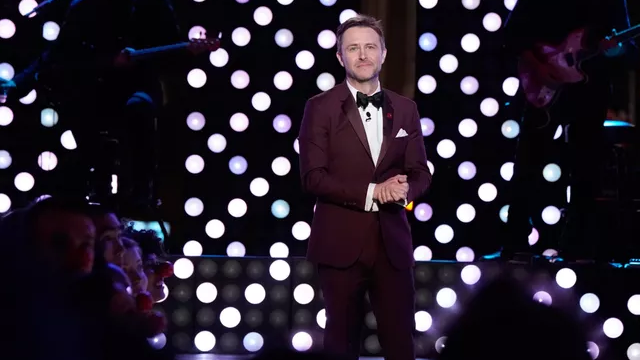 AMC suspends Chris Hardwick talk show after ex-girlfriend makes allegations of abuse